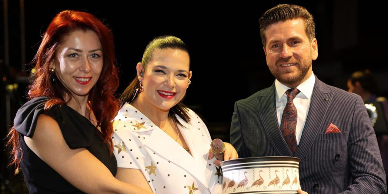 Tavas Zeybek Festivali renkli görüntülere sahne oluyor