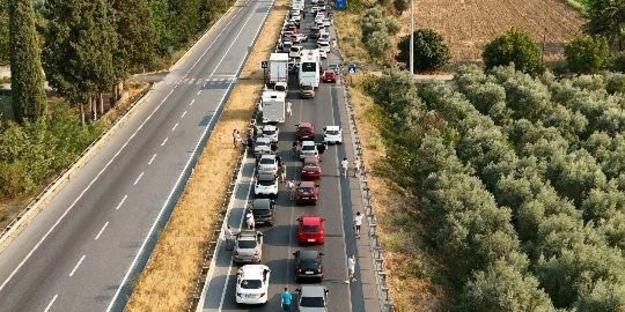 Yangın nedeniyle trafiğe kapatılan Aydın-Mğla Karayolu açıldı