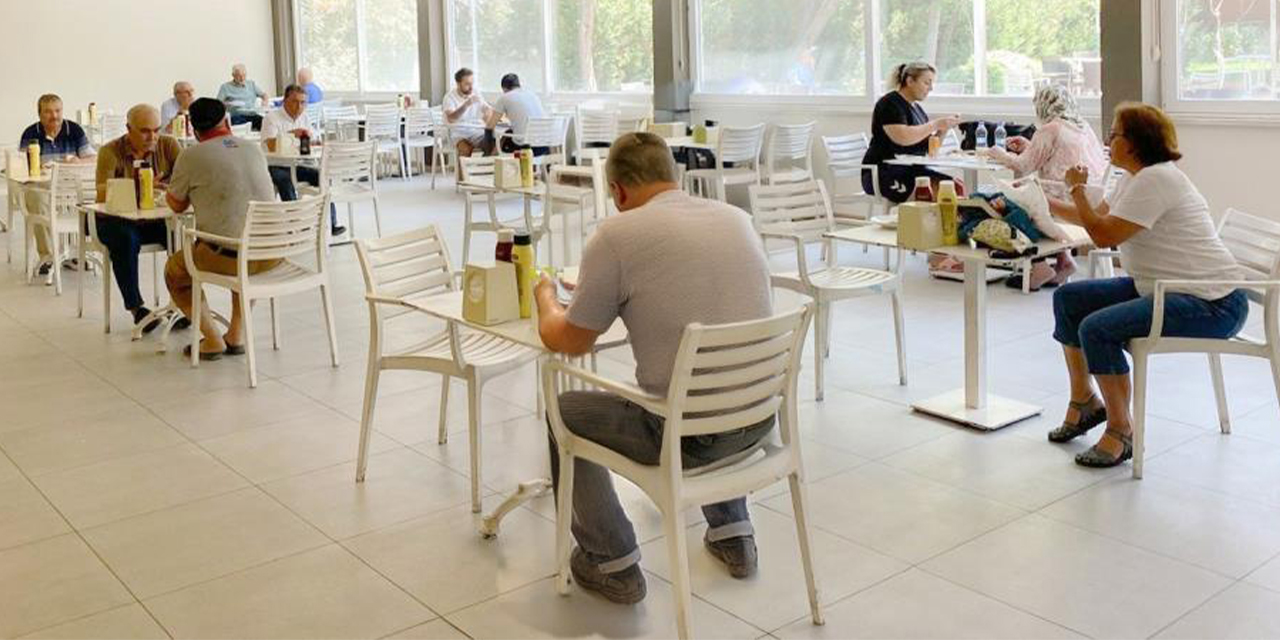 Yöresel yemekler Efeler halkıyla buluşuyor