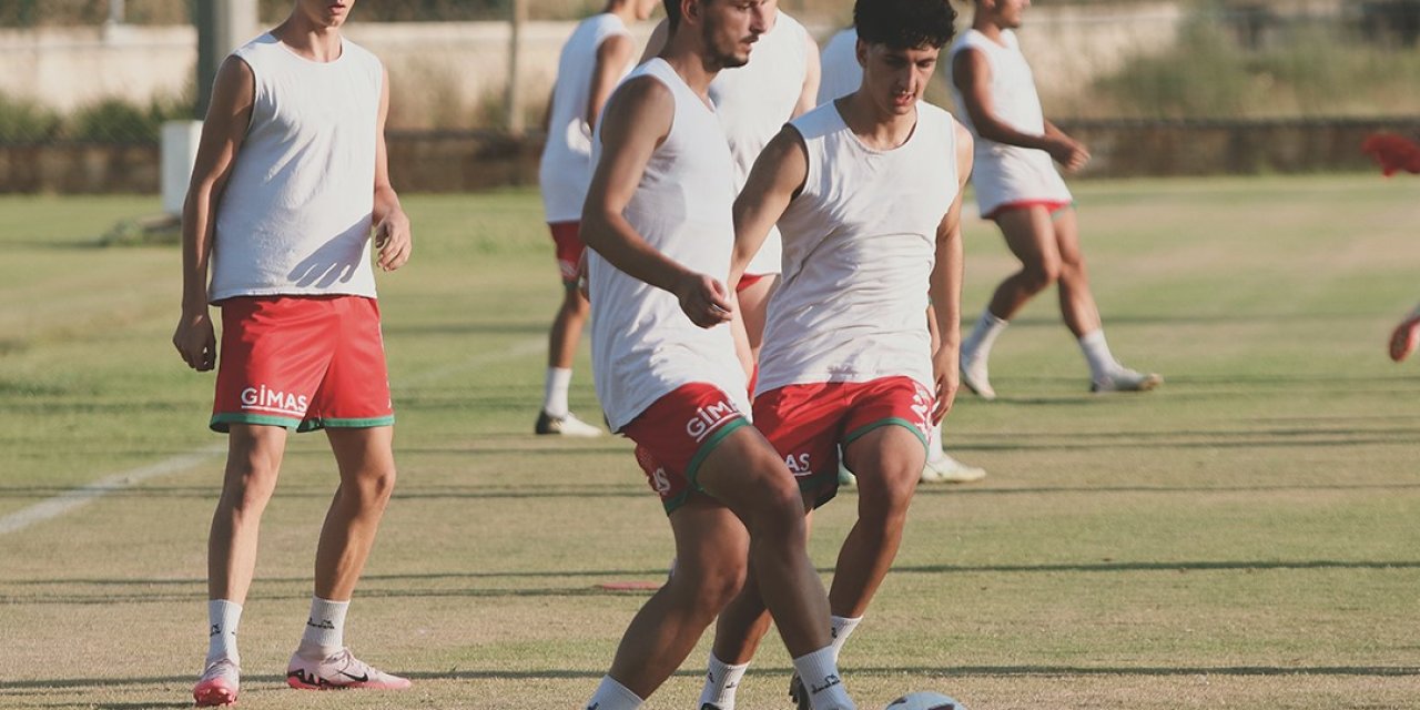 Karşıyaka’dan orta sahaya takviye