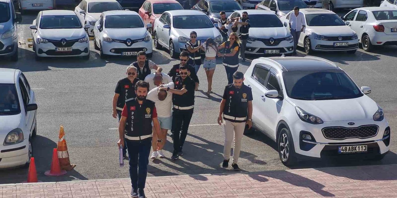 Bodrum’da 2 kişinin öldürüldüğü olayda 4 kişi adliyeye sevk edildi