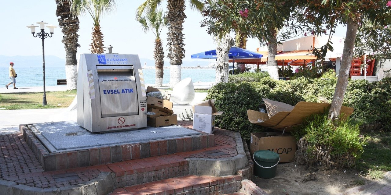 Kuşadası Belediyesi’nden çevre temizliği uyarısı