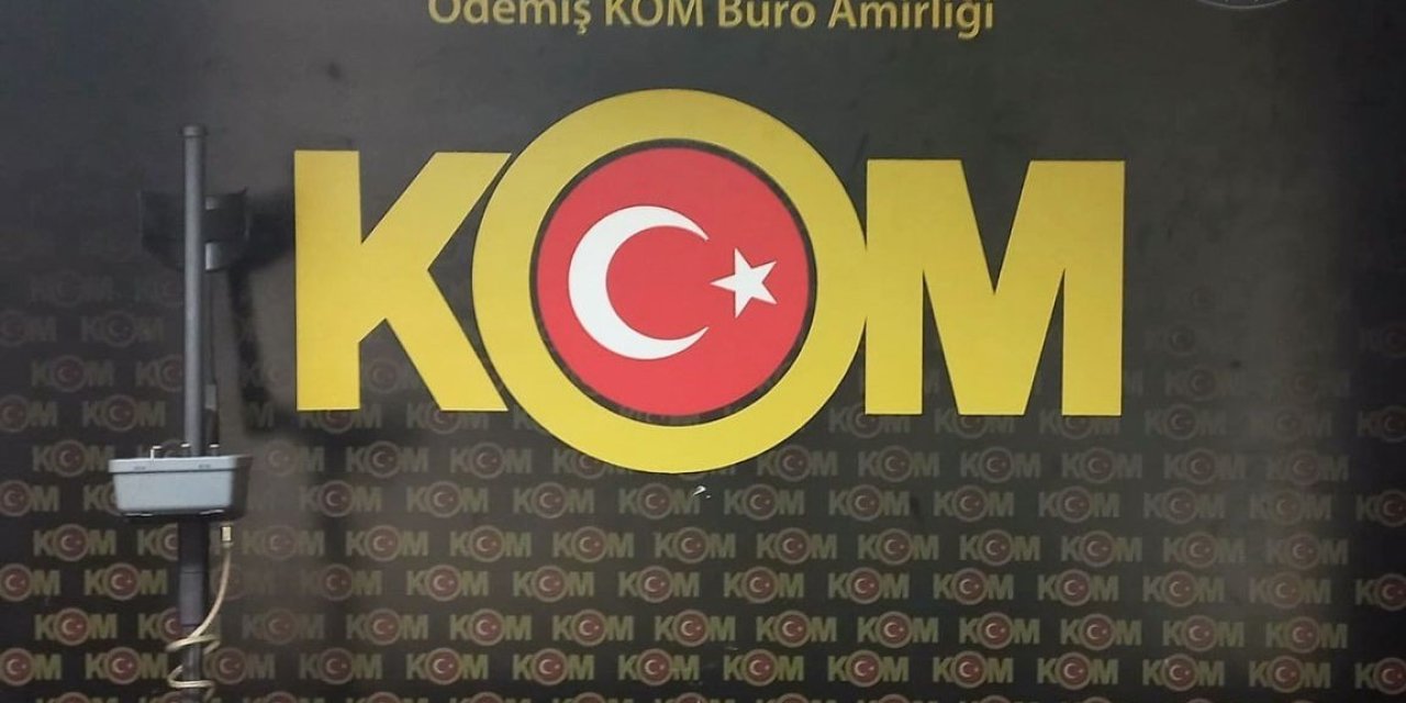 İzmir’de tarihi eser kaçakçısı sikkelerle yakalandı