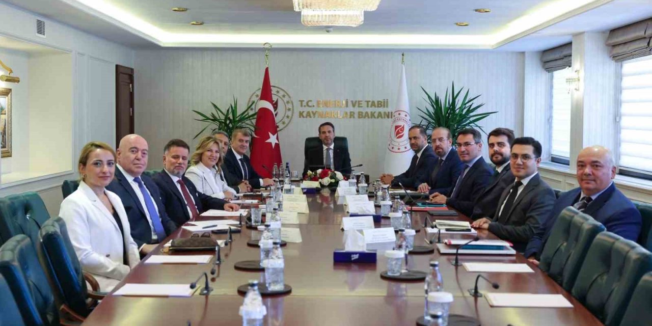 Jeotermal Enerji Derneği’nden, Bakan Bayraktar’a ziyaret