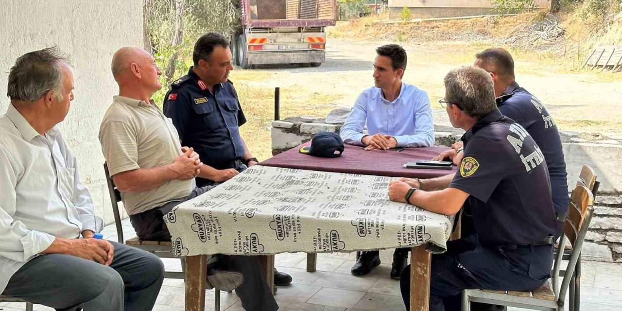 Kaymakam Ata orman yangınından zarar gören mahallerde vatandaşlarla buluştu
