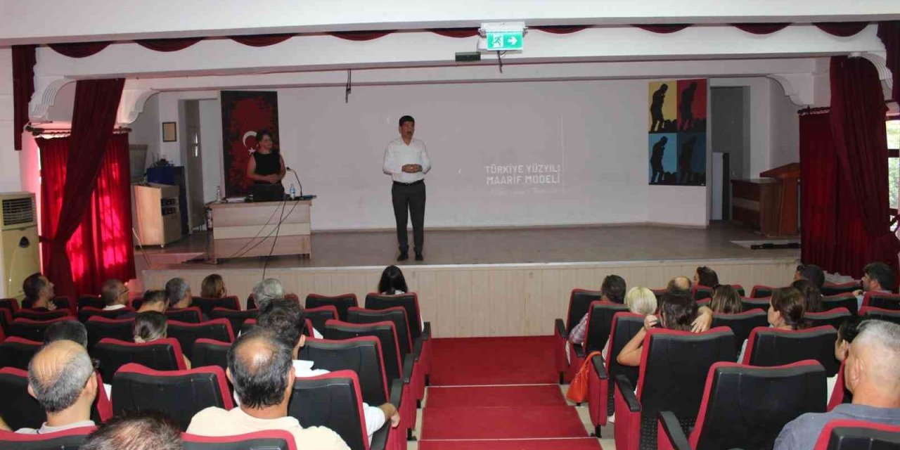 Köyceğiz’de ’Türkiye Yüzyılı Maarif Modeli’ tanıtım semineri düzenlendi