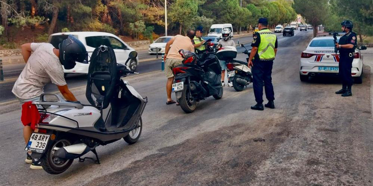 Muğla İl Jandarma Komutanlığı’ndan motosiklet ve motorlu bisiklet denetimi