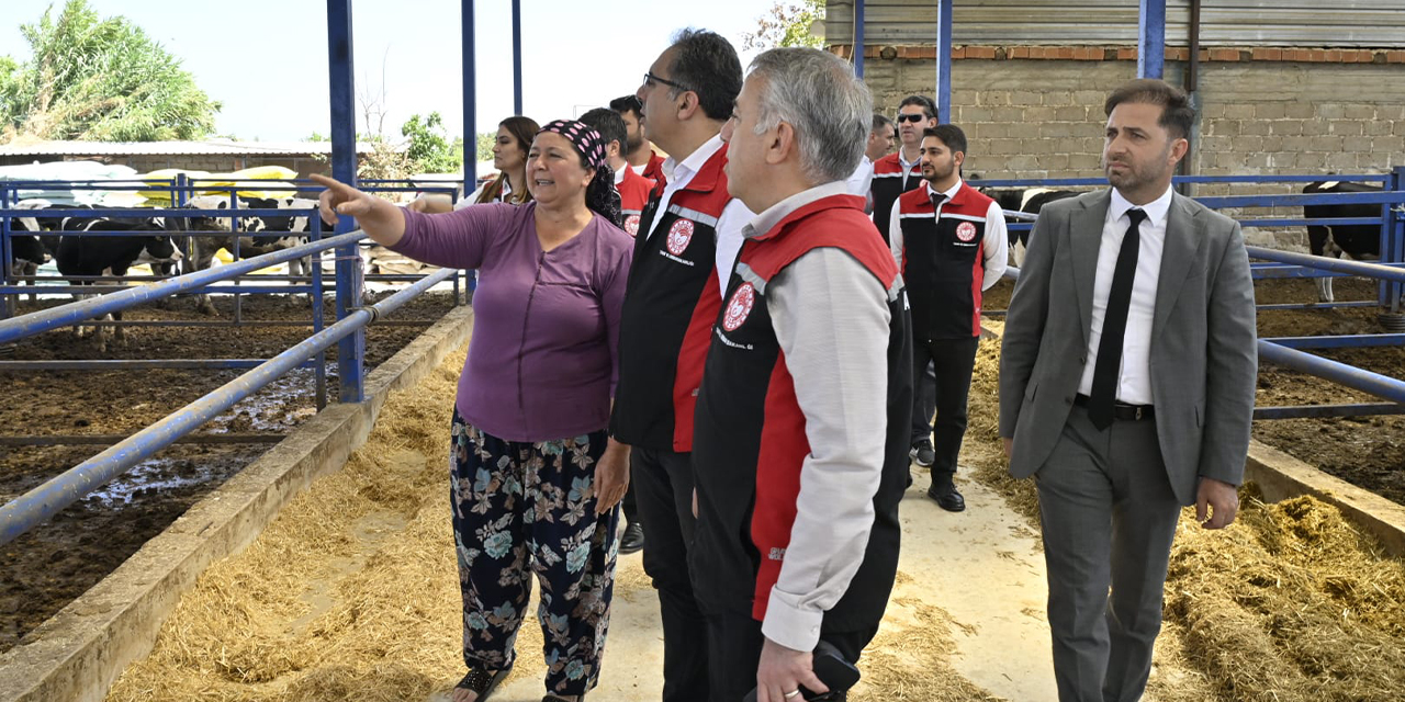 Tarım ve Orman Bakan Yardımcısı Prof. Dr. Ahmet Gümen İzmirli üreticilerle bir araya geldi