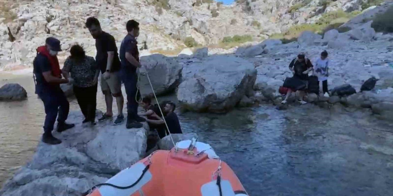 Düzensiz göçmenler Marmaris Armella koyunu mesken tutu