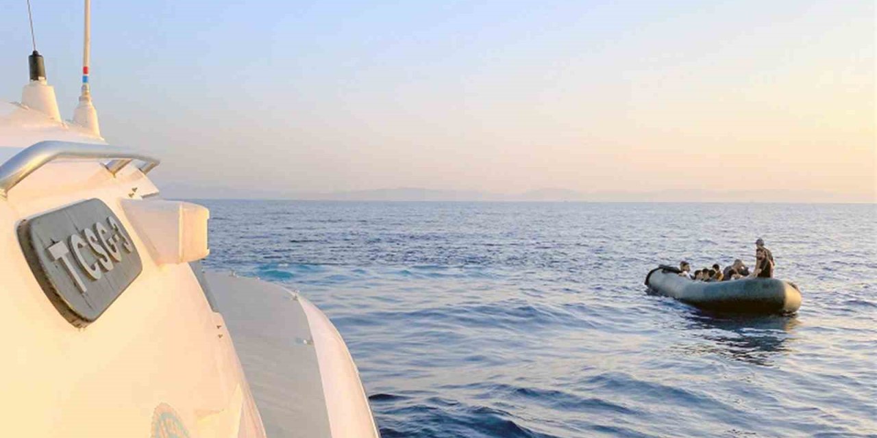 Datça’da Yunanistan’ın geri ittiği 21 düzensiz göçmen kurtarıldı
