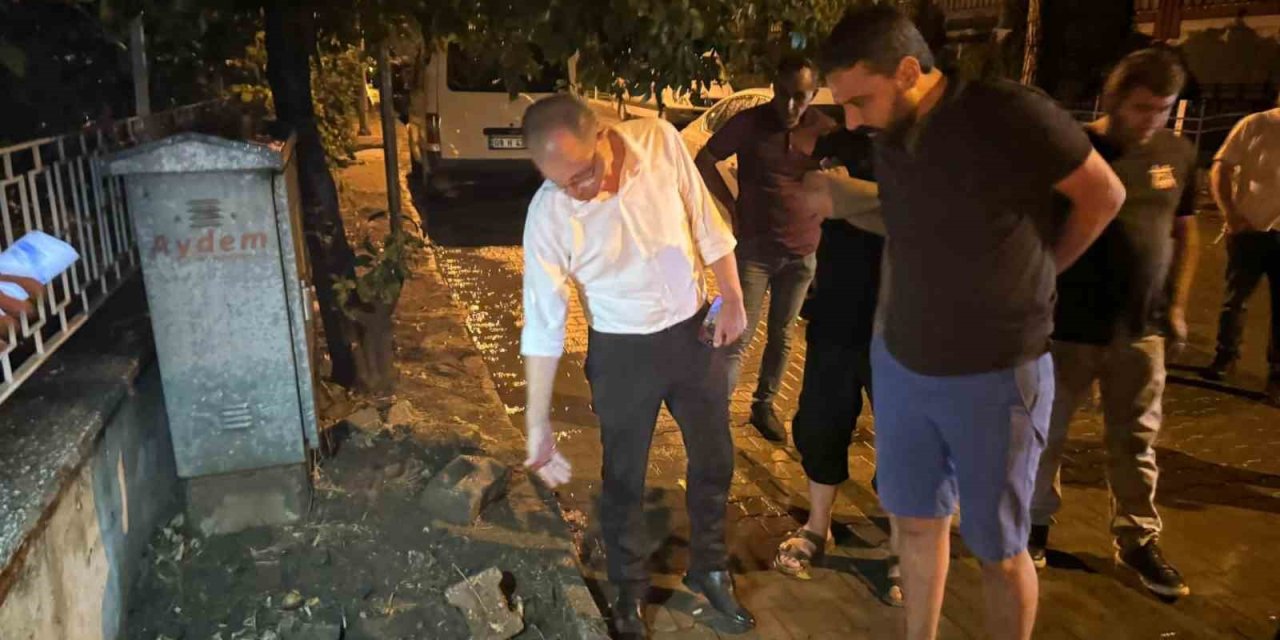 Kuyucak’ta sağanak sonrası belediye ekipleri seferber oldu