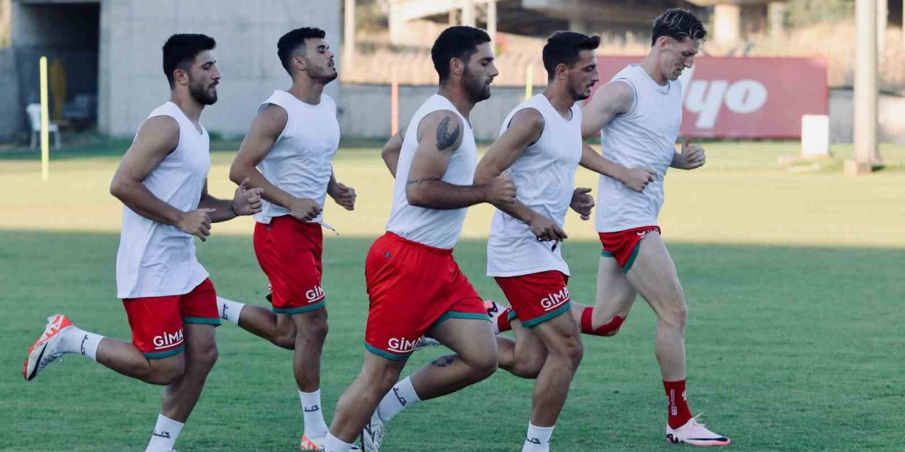 Karşıyaka’da 15 oyuncu gitti, 10 oyuncu geldi