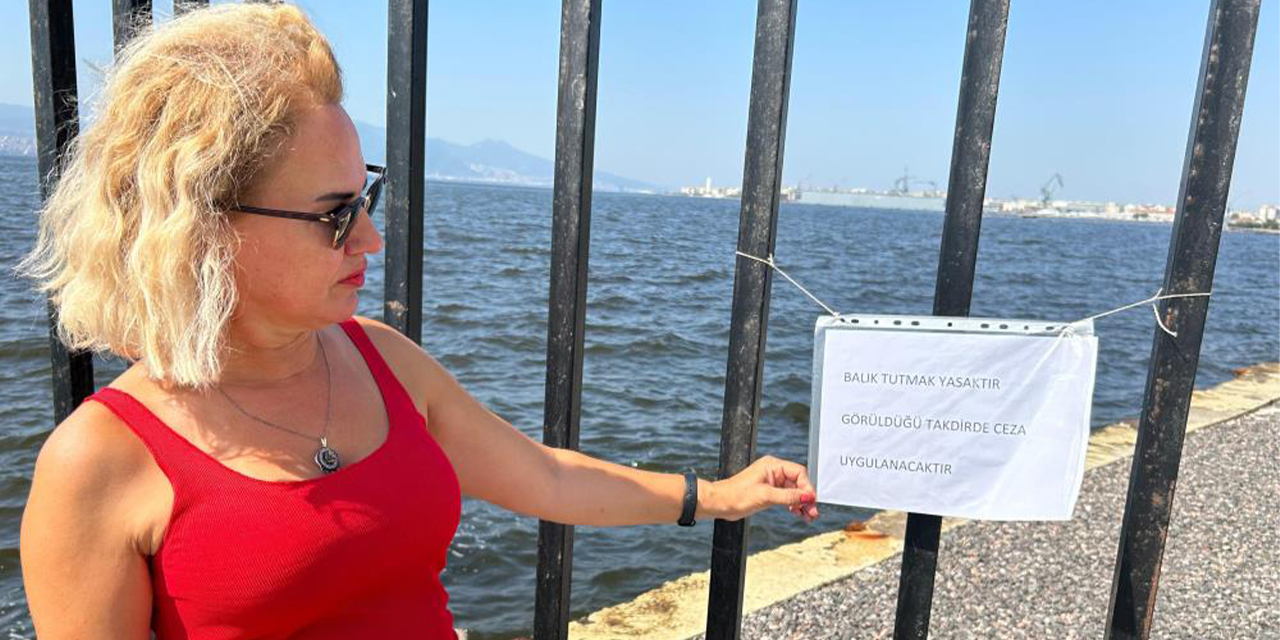 İzmir Körfez’deki felakete rağmen balık tutmaya devam ediyorlar