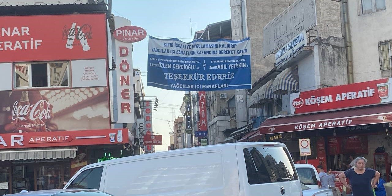 Yağcılariçi esnafından Başkan Çerçioğlu ve Yetişkin’e pankartlı teşekkür