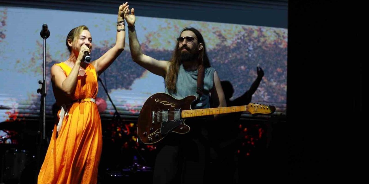 Başkan Ceritoğlu Sengel: "Zafer bizim, Zafer Cumhuriyetin"