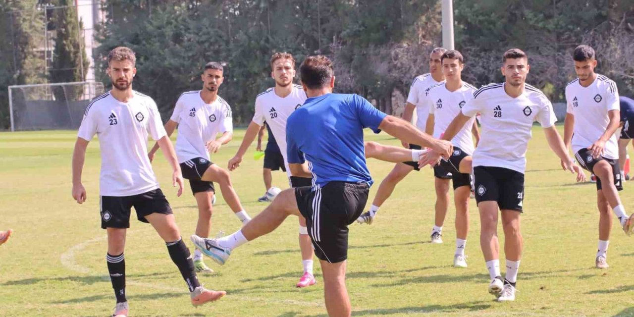 Altay, ilk maçında 24 Erzincanspor’u konuk ediyor