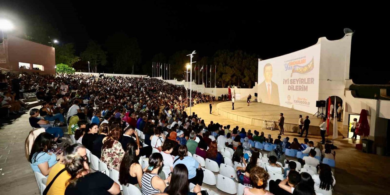 Denizli Büyükşehir ile açık hava sinema günleri devam ediyor