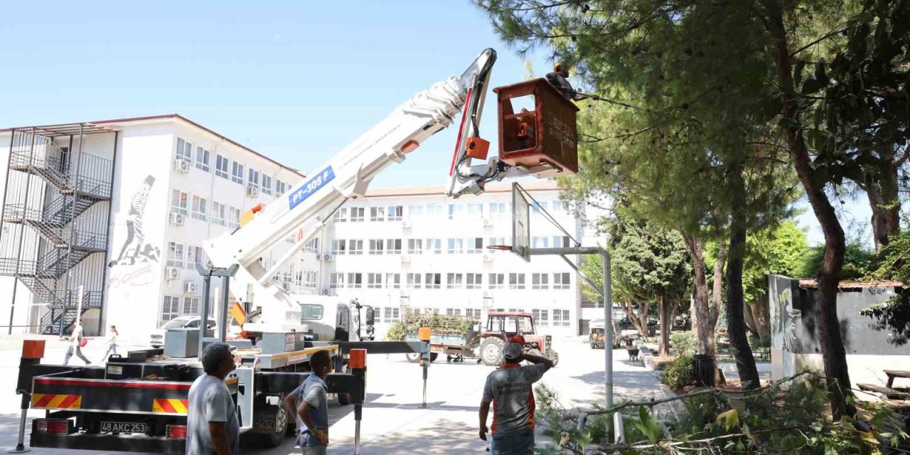 Marmaris’te okullar yeni döneme hazır