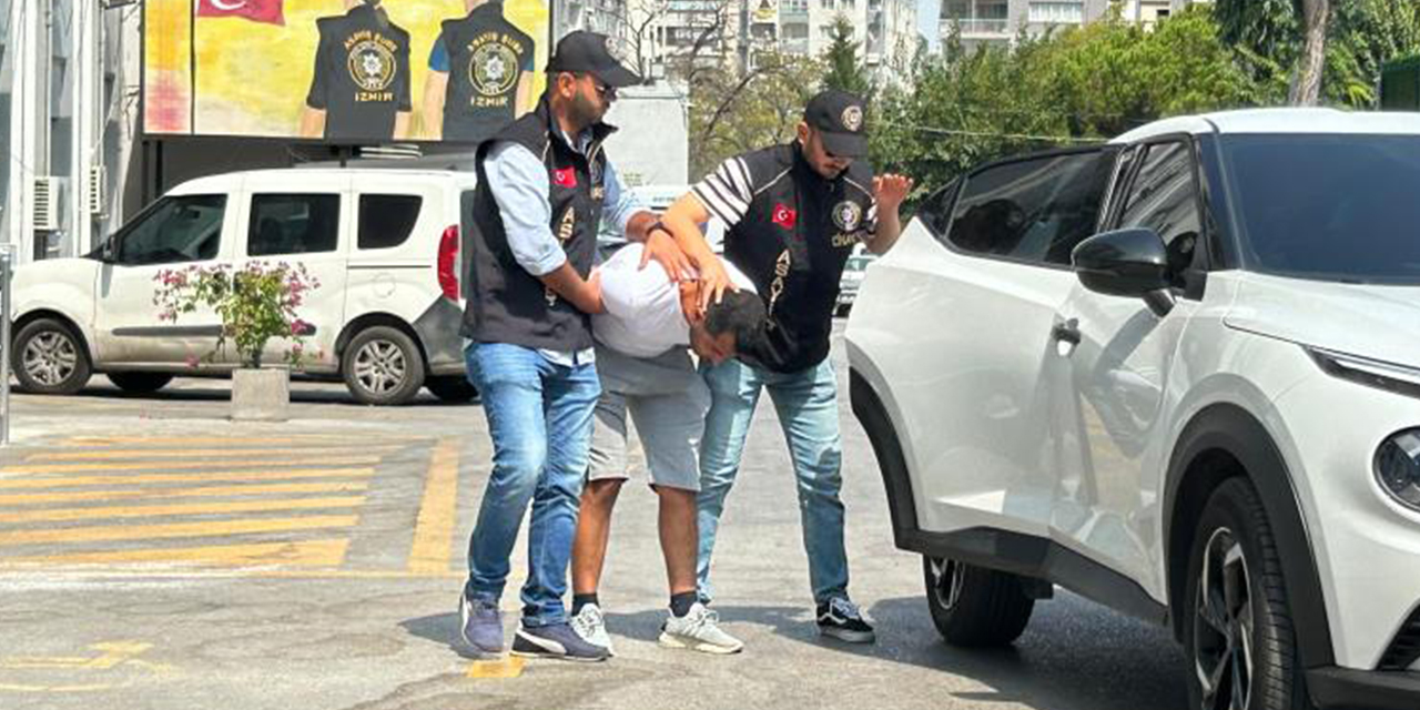 2 kişiyi öldürüp 3 kişiyi de yaralayan caninin görüntüleri ortaya çıktı