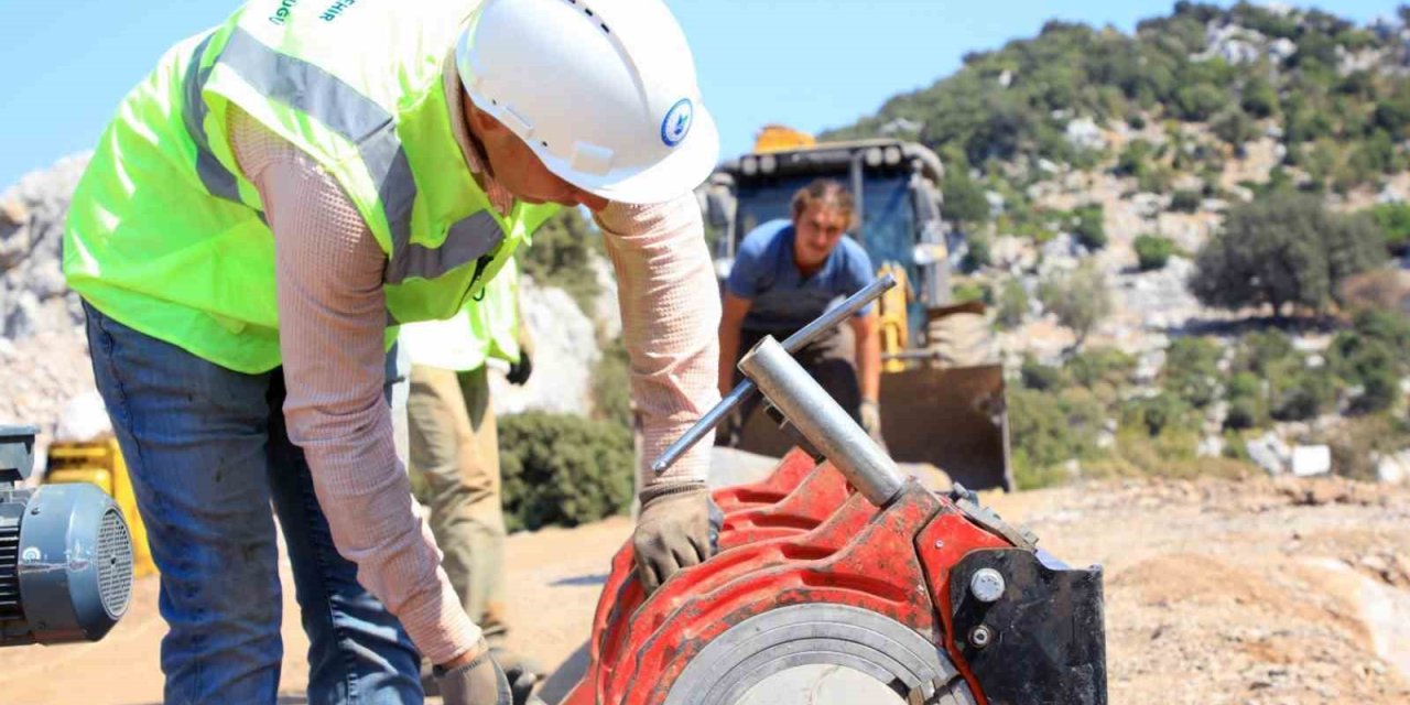 Bozburun Yarımadası içme suyu projesi devam ediyor