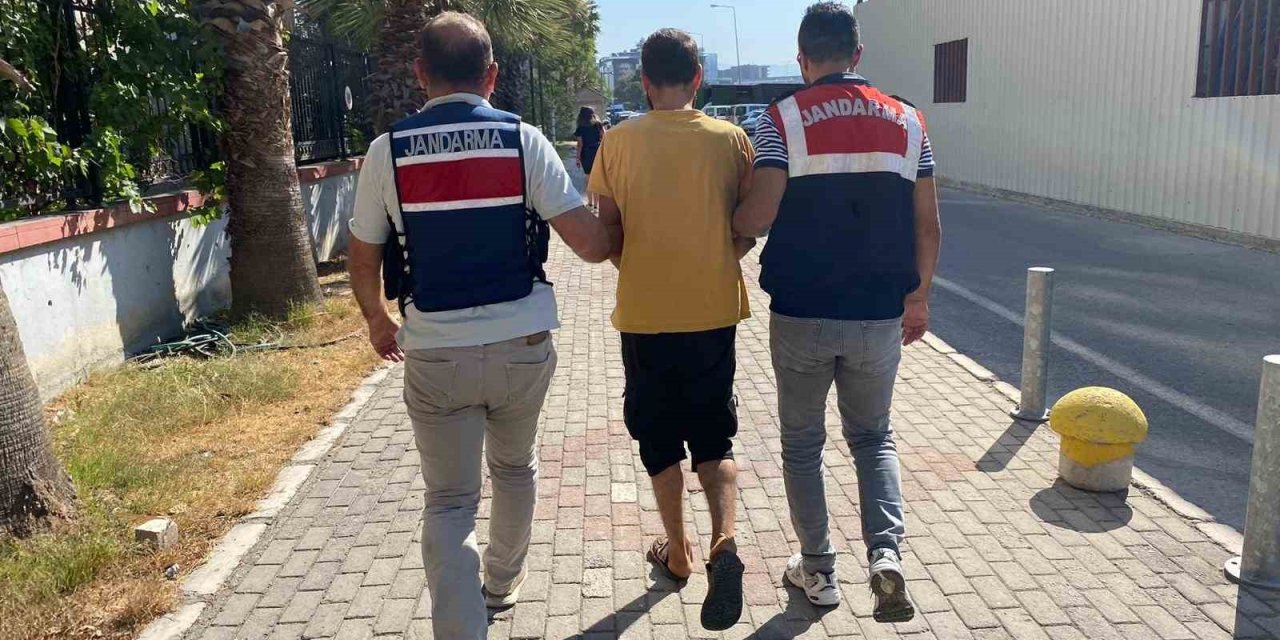 Yabancı uyruklu terör örgütü üyesi İzmir’de yakalandı