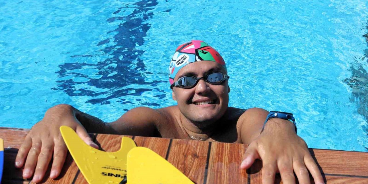 İzmirli Tuna gözünü Manş’a dikti