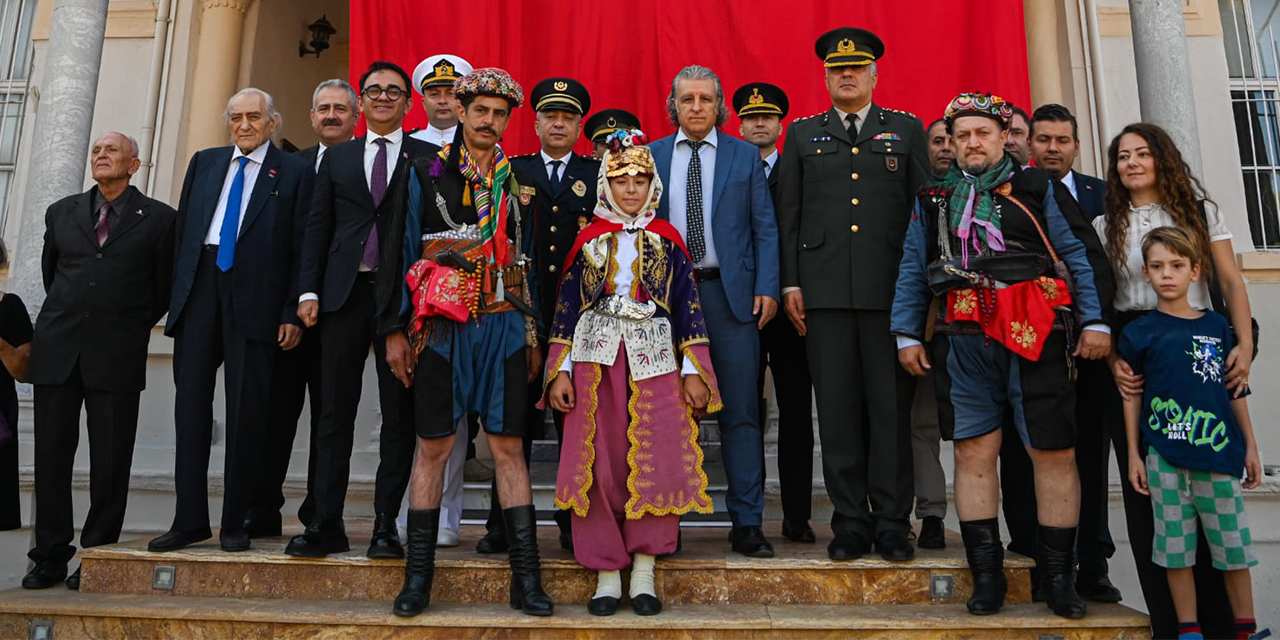 Kuşadası’nın düşman işgalinden kurtuluşunun 102'nci yılı coşkuyla kutlandı