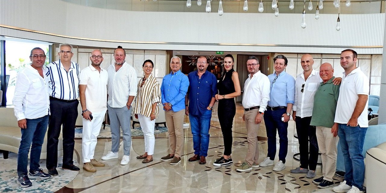 ÇEŞTOB Başkanı Orhan Belge: "Çeşme, kıskanılan bir yer"