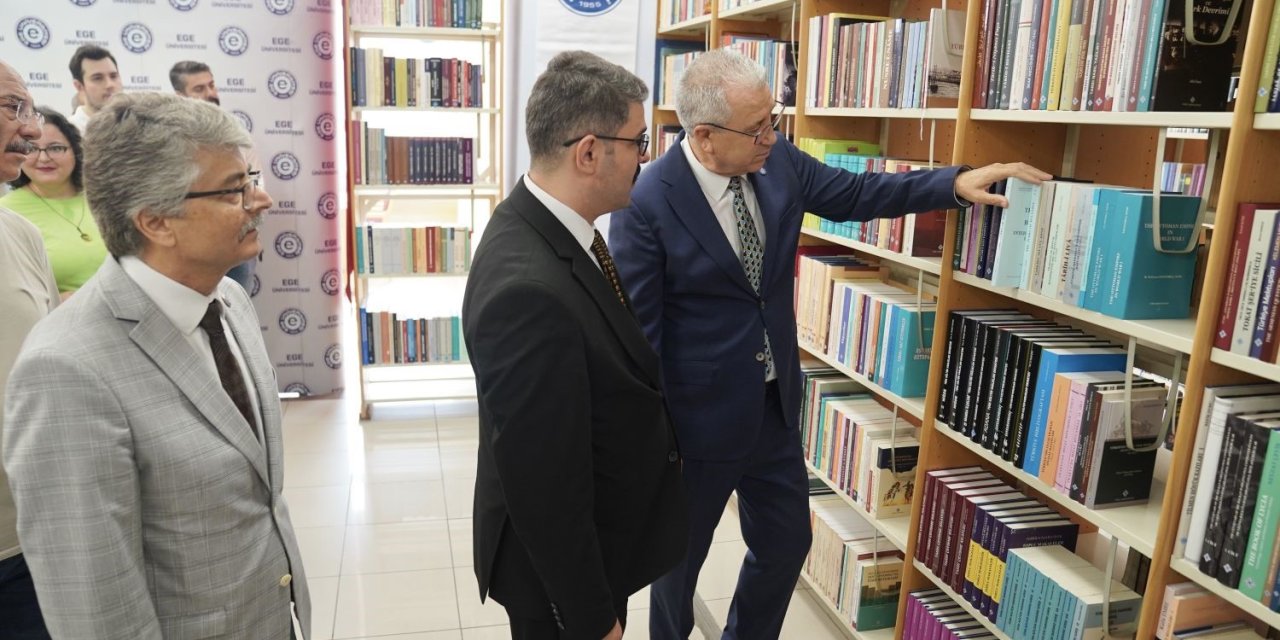 Ege Üniversitesinde “Türk Tarih Kurumu 100. Yıl Kitaplığı” açıldı