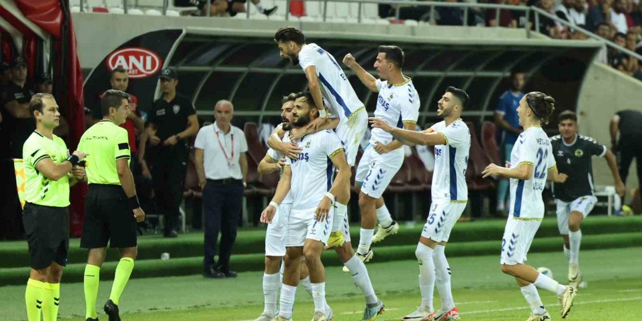 Menemen FK, 2’de 2 yaptı