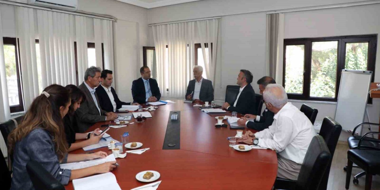 ‘Güçlü Muğla’ için Büyükşehir ilçe ayrımını kaldırıyor