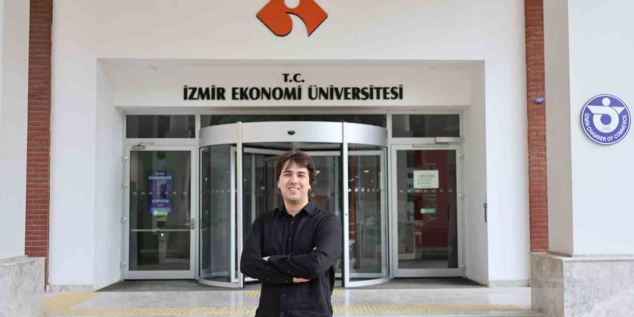 İEÜ’lü Burak, İngiltere’de uzay eğitimi alacak