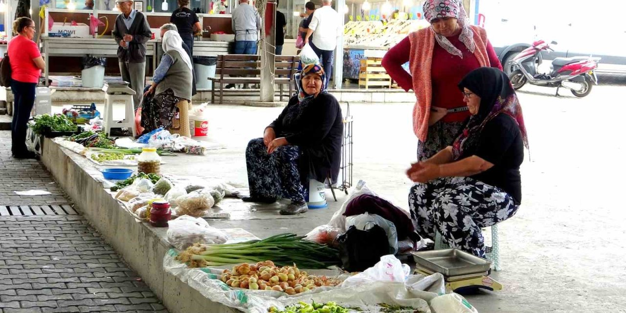 Kırsaldaki kadınların geçim kaynağı ‘Köylü Pazarı’