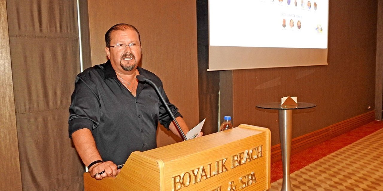 ÇEŞTOB Başkanı Belge: "Çeşme’yi değil Sakız, hiçbir yerle bir tutmam"