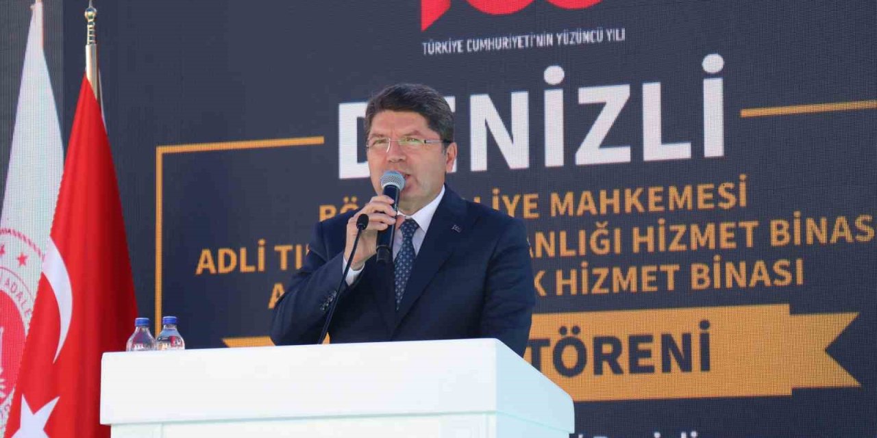 Bakan Tunç: "Bazı kararlar özelinde yapılan eleştiriler yargımızın temelini yıpratır, müsaade etmeyiz"