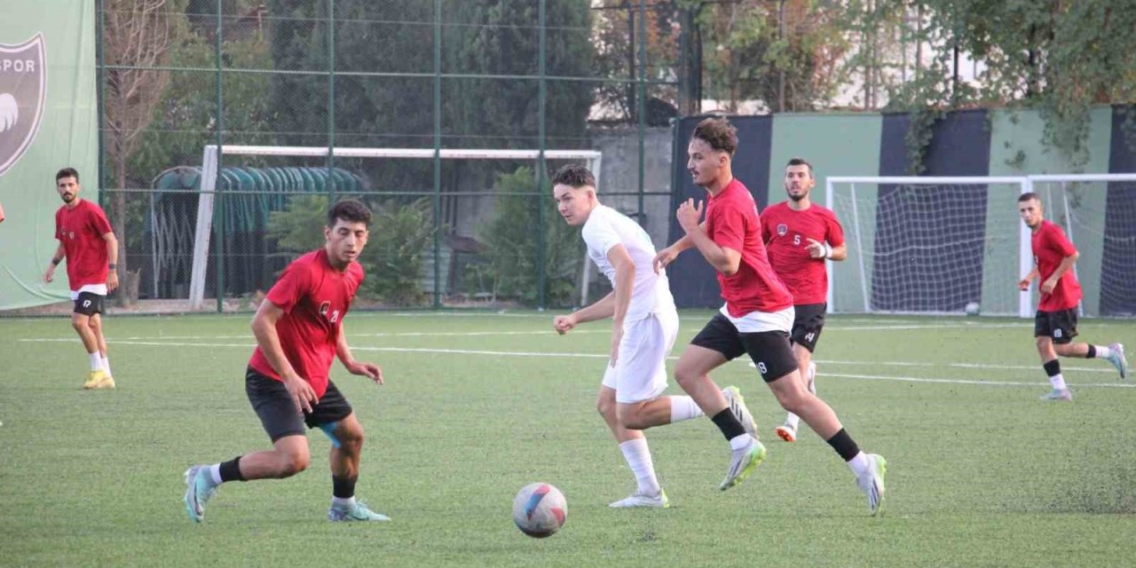 Genç horozlar, hazırlık maçında Denizli İdmanyurdu’nu ağırladı