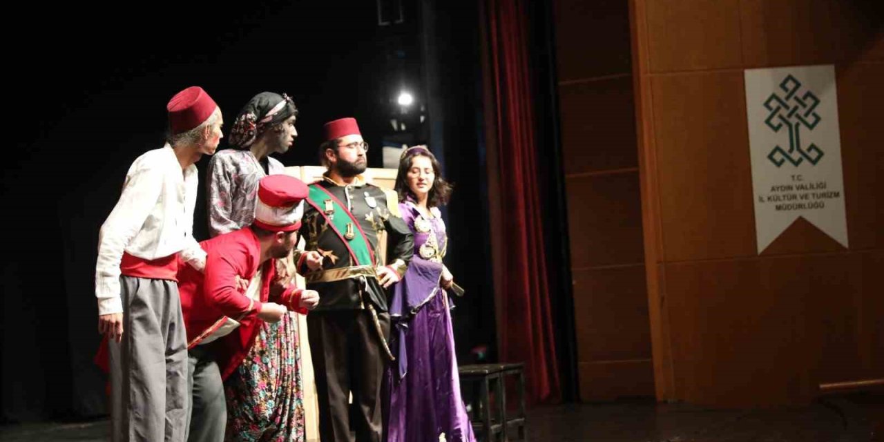 Başkan Yetişkin vatandaşları sanatla buluşturuyor