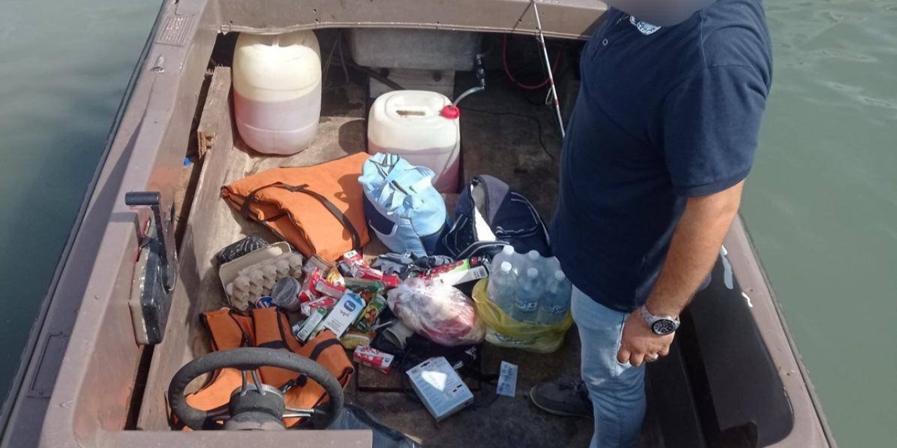 Lastik bota binerken suçüstü yakalandılar