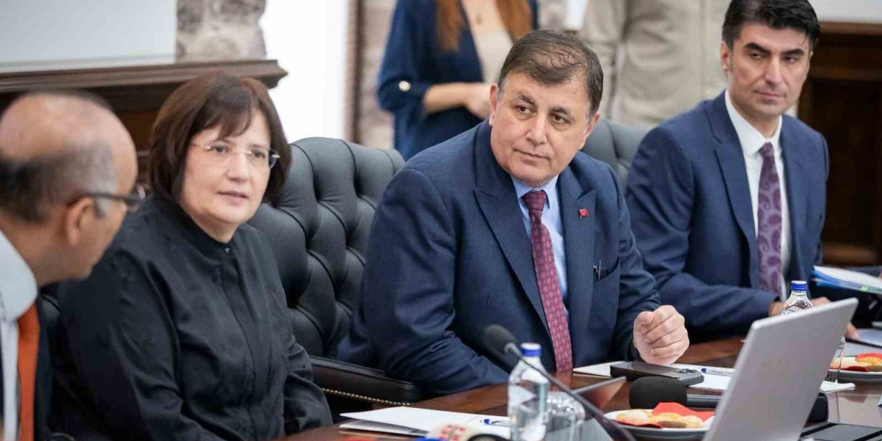 Başkan Tugay: “Samimiyete inanıyorum ve inşallah kısa sürede sonuç alacağız”