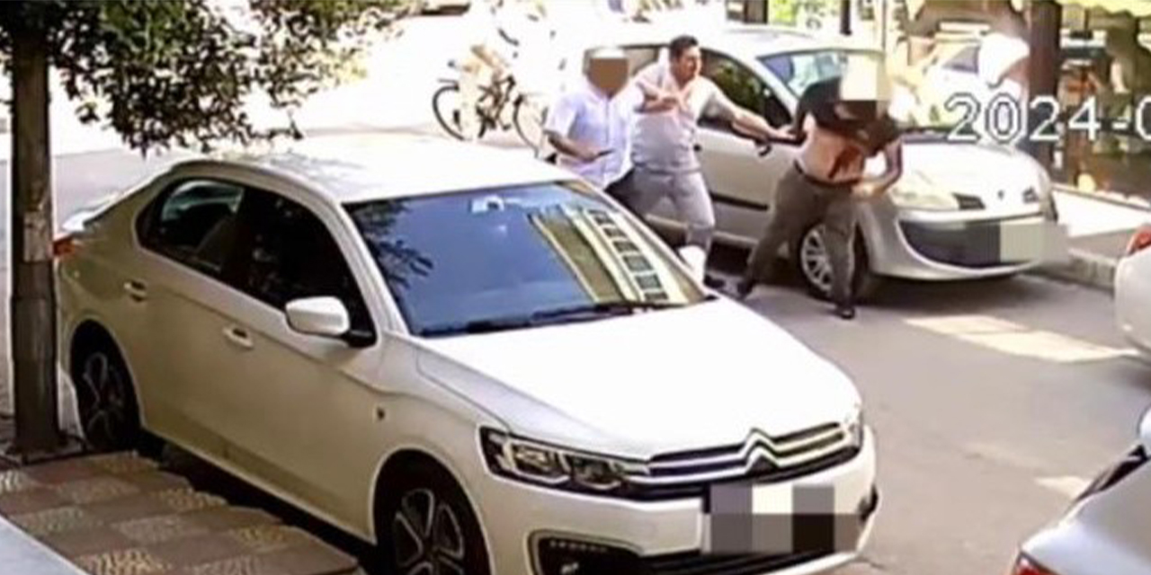 Yanına yaklaştı, defalarca bıçakladı