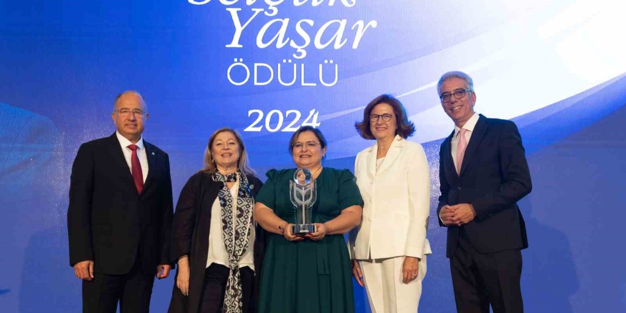 Selçuk Yaşar Ödülü’nün sahibi dünyanın ilk akıllı köyünü kuran Tülin Akın oldu