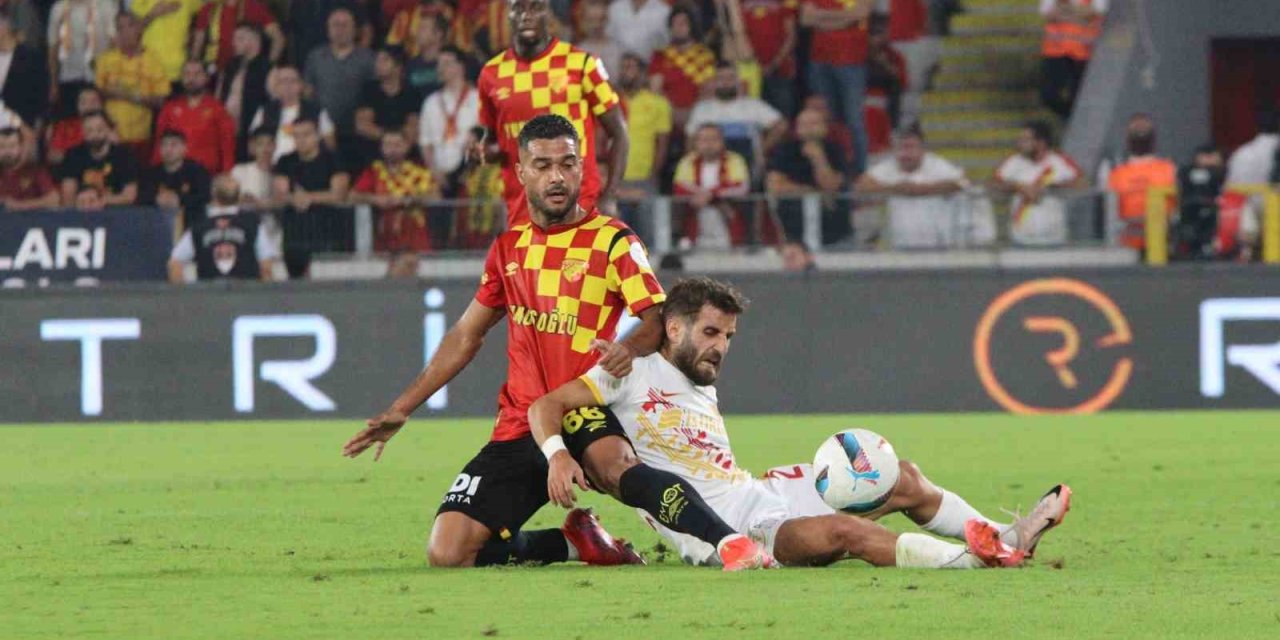 Trendyol Süper Lig: Göztepe: 2 - Kayserispor: 0 (İlk yarı)