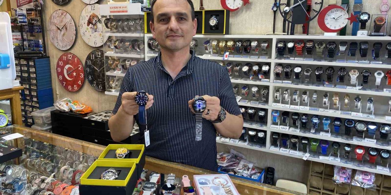 Akıllı saatlere rağmen klasik saatlerin zamansız çekiciliği sürüyor