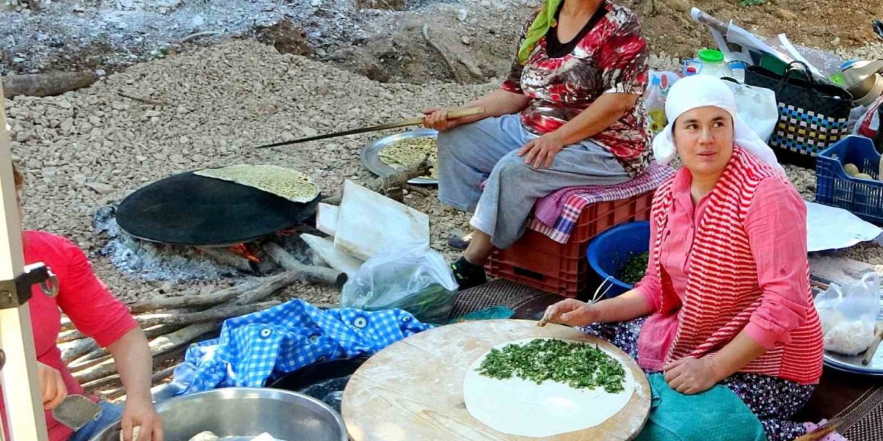 Göktepe Festivali’nde mahalle halkı el emeklerini sergiledi