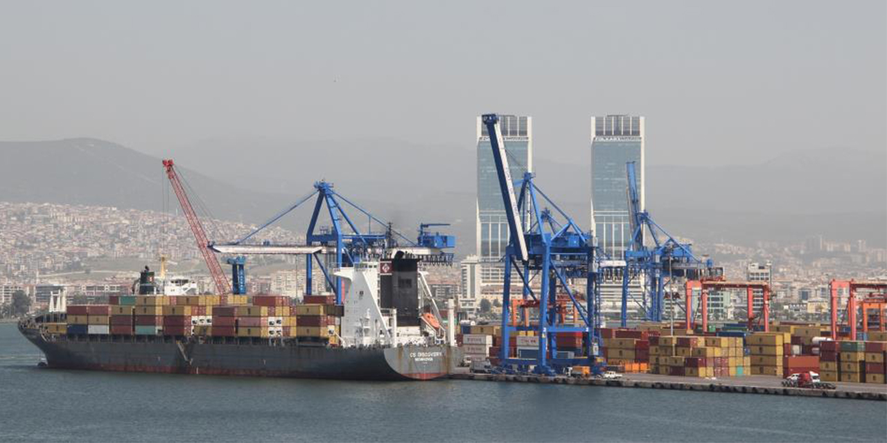 İzmir Alsancak Limanı’nda araç denize düştü