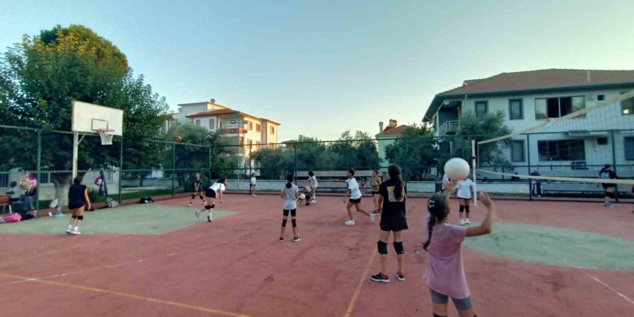 Ula Gençlik ve Spor İlçe Müdürlüğü 2024-2025 kış dönemi spor okulları açılışı gerçekleştirildi