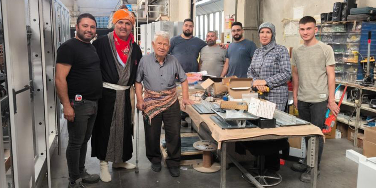 Sanayinin Necdet Amcası şed kuşandı