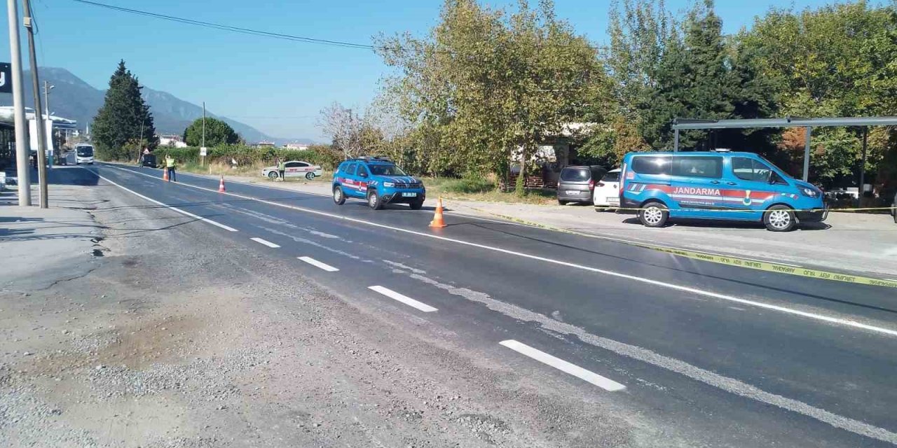 Otomobilin çarptığı yaya hayatını kaybetti