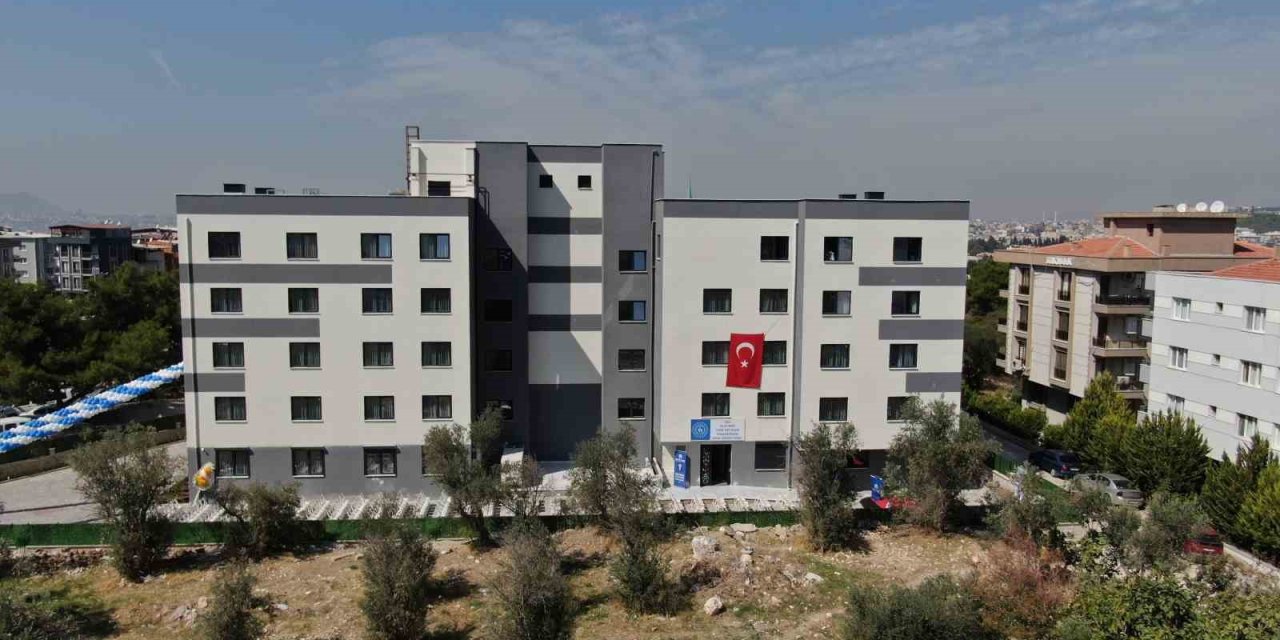 İhlas Vakfı’ndan İzmir’e dört dörtlük yeni yurt