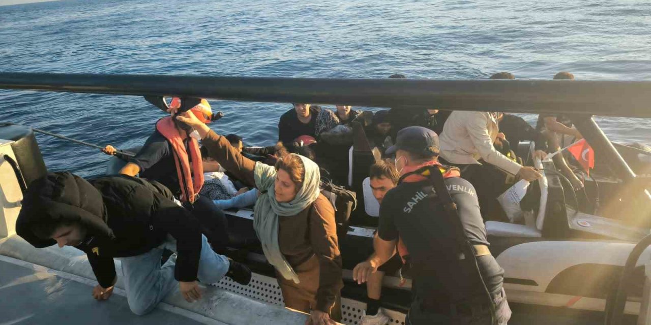 Bodrum’da 100 düzensiz göçmen yakalandı: 2 gözaltı